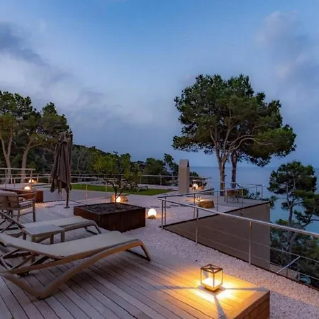 Villa Tossa1848 With Private Pool And Views توسا ذي مار